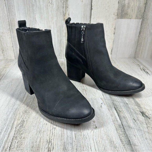 Blondo Noa Waterproof Nubuck Suede Block Heel Women's Bootie #1145 - Picture 3 of 11